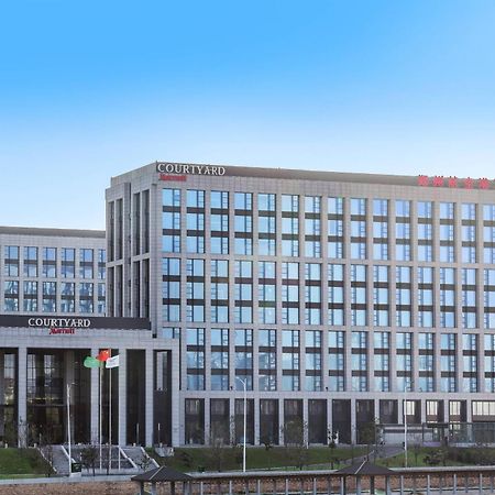 Courtyard By Marriott Zhengzhou Airport Hotel Exterior photo